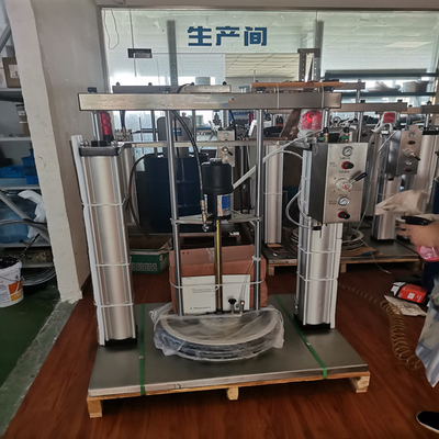 RongXing उच्च दबाव वायवीय ग्रीस पंप 1.6L / न्यूनतम 12L / मिनट